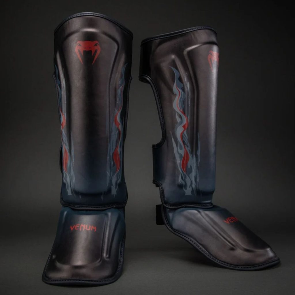 Протектори за Крака Venum Demon Shin Guards – Black/Grey