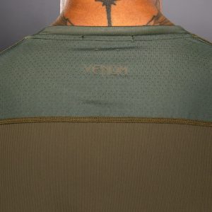 Тениска Venum Stealth Dry-Tech T-Shirt Khaki/Dark Green - лого детайл