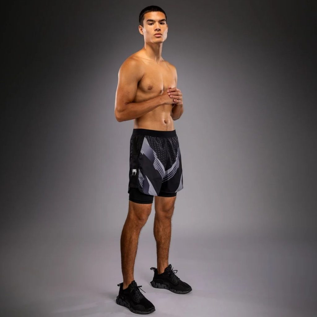 Шорти Venum No-Gi 6.0 Training Shorts – Black/White – детайл на ластичния колан с лого Venum
