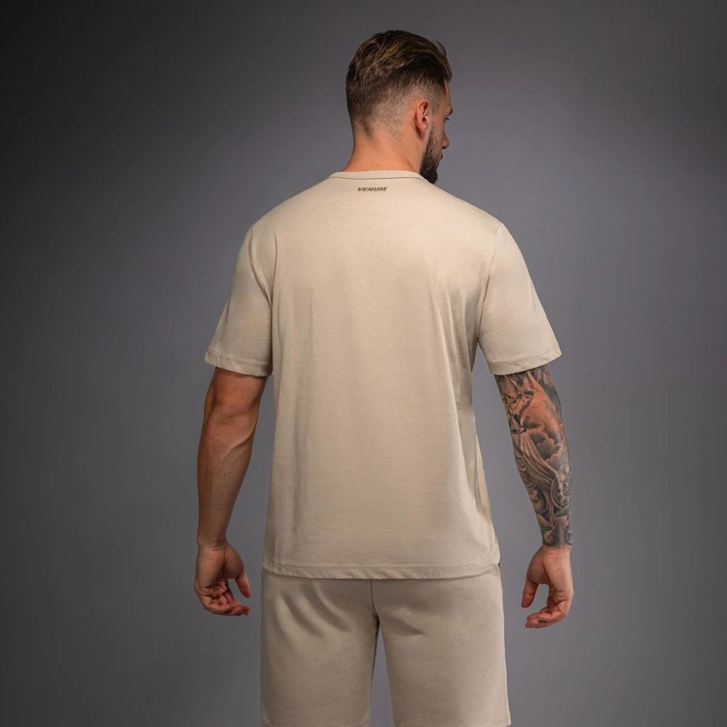 Тениска Venum Giant 3D T-shirt Beige – изглед отзад