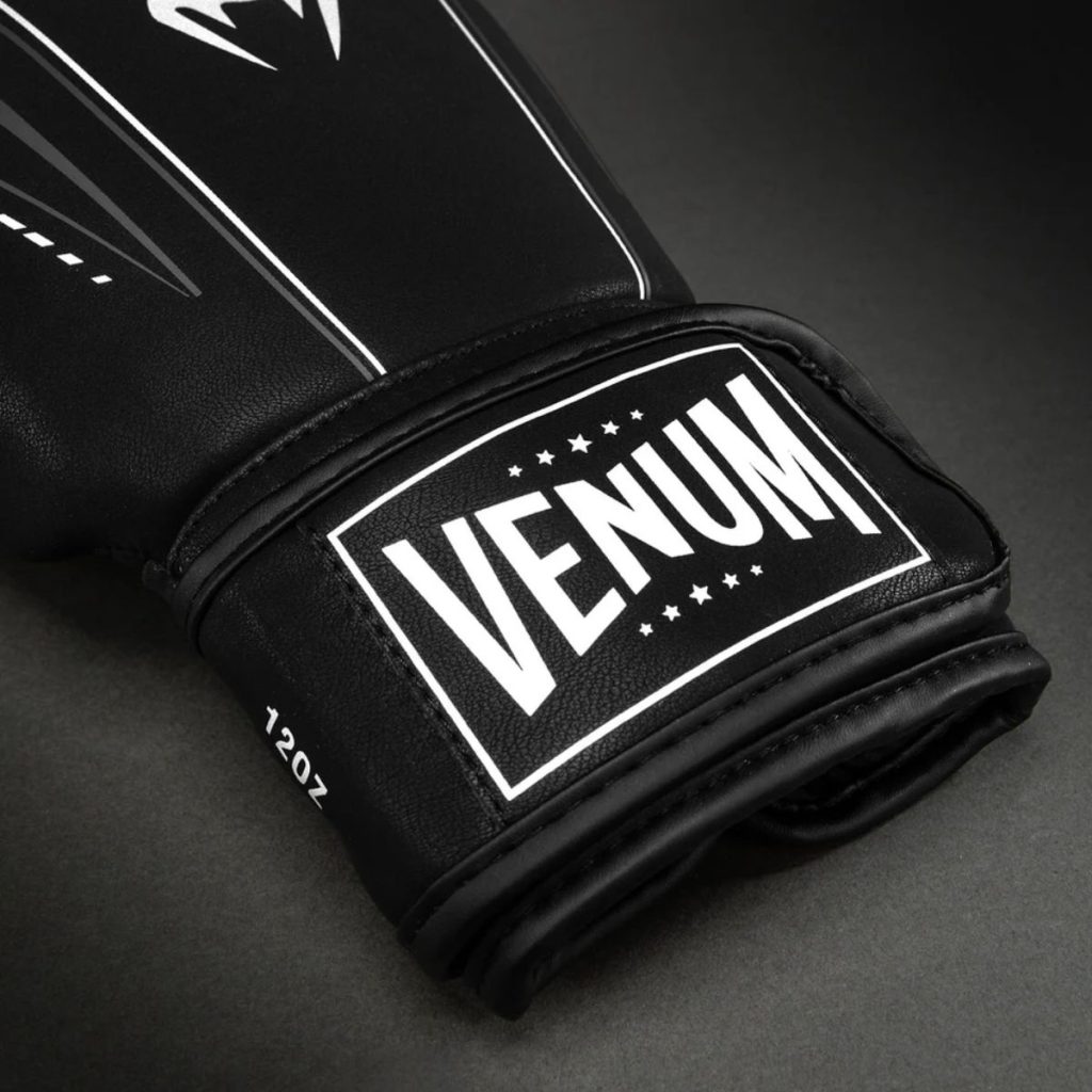 Боксови Ръкавици Venum Streamline Black/White – изглед отзад