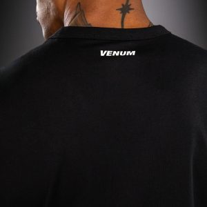 Тениска Venum Giant 3D T-Shirt Black – страничен изглед