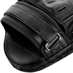 VENUM LIGHT FOCUS MITTS BLACK 2 2
