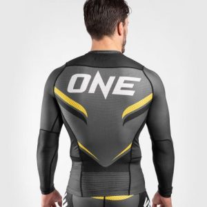 VENUM ONE FC IMPACT RASHGUARD LONG SLEEVES GREYYELLOW 2