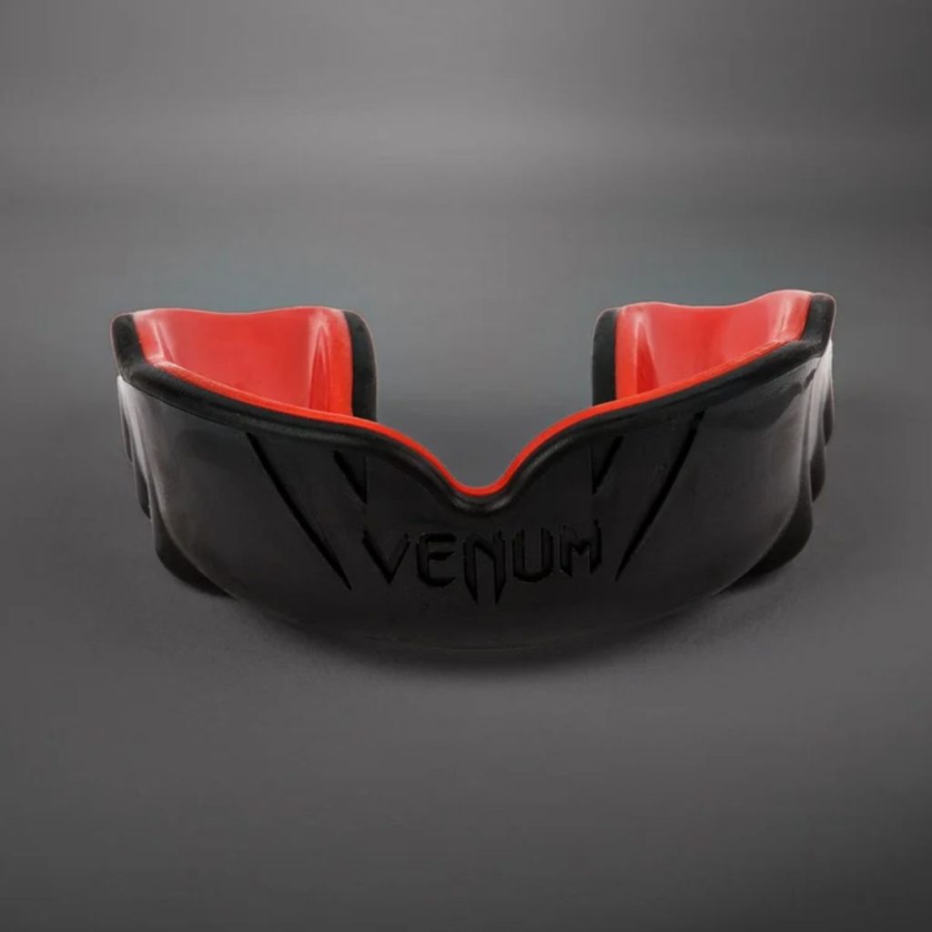 venum протектор за уста