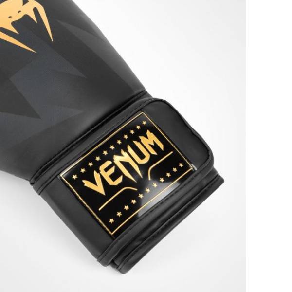 боксови ръкавици venum razor black/gold 4