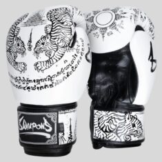 боксови ръкавици 8 weapons sak yant tigers white/black