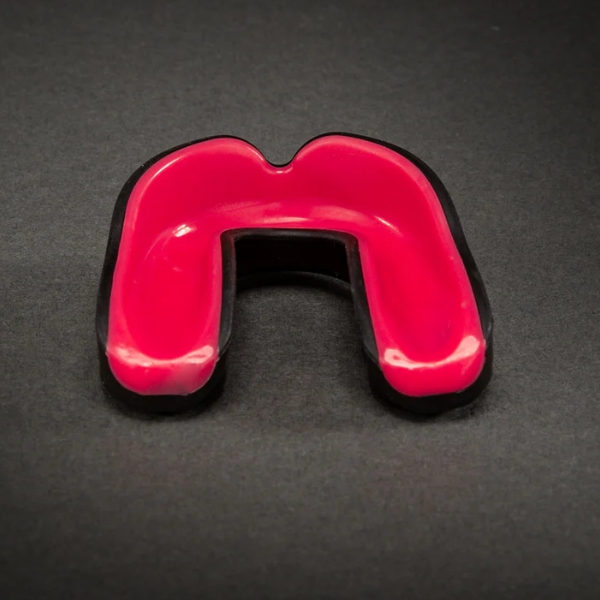 протектор за зъби venum challenger mouthguard - black/raspberry 1