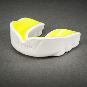 ΠΏΡΠΎΡΠ΅ΠΊΡΠΎΡ Π·Π° Π·ΡΠ±ΠΈ venum challenger mouthguard - white/yellow