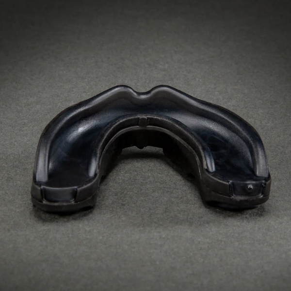 протектор за зъби venum predator mouthguard – black/black/red 3