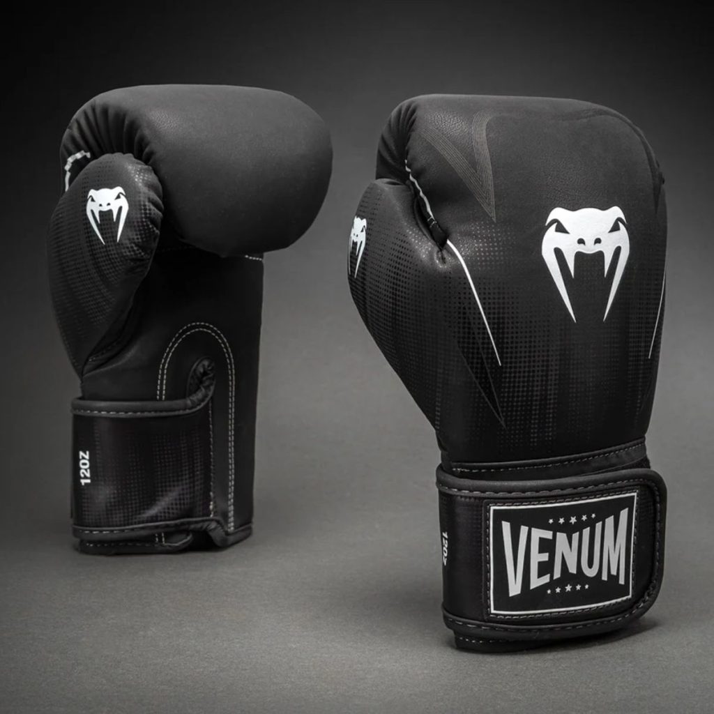 Боксови Ръкавици Venum Stealth Black/White – изглед отпред
