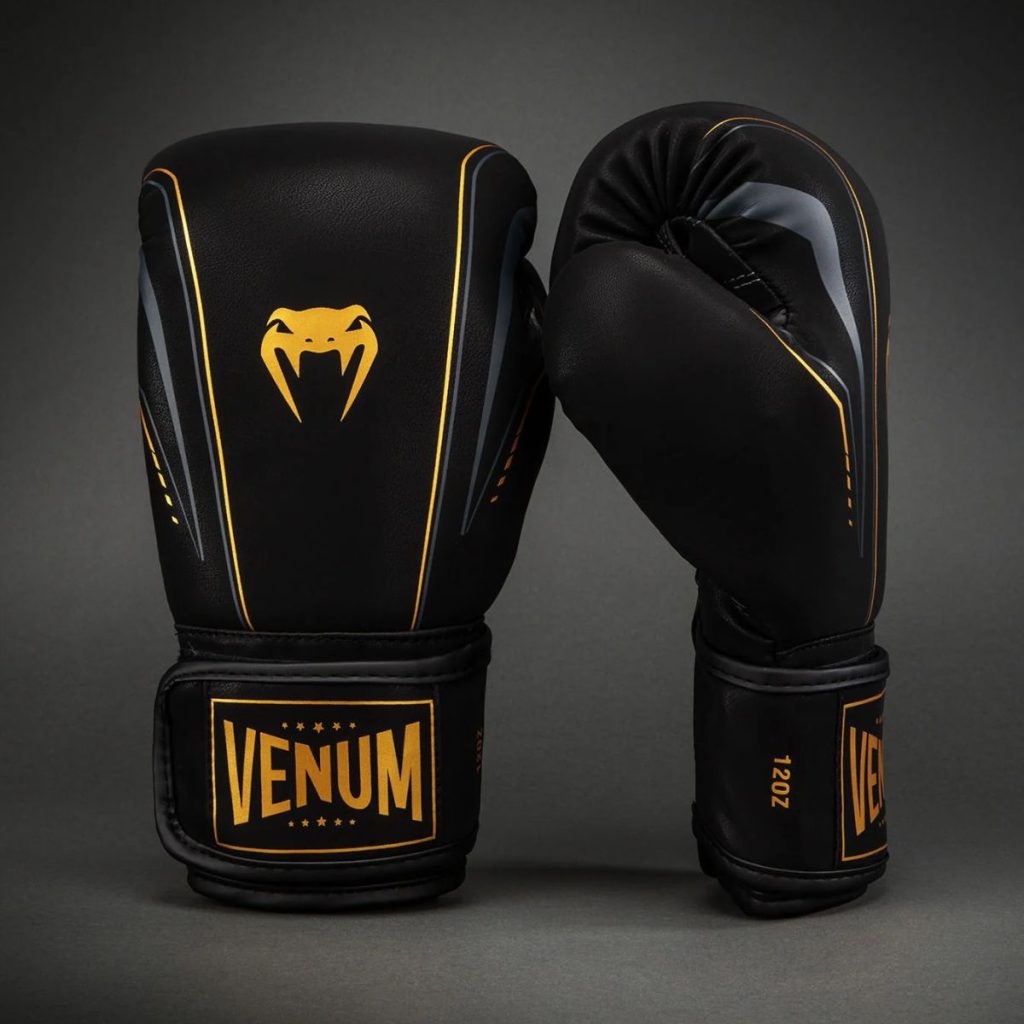 Боксови Ръкавици Venum Streamline Black/Gold – изглед отзад