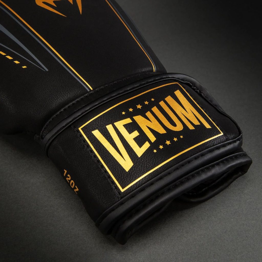 Боксови Ръкавици Venum Streamline Black/Gold – детайл