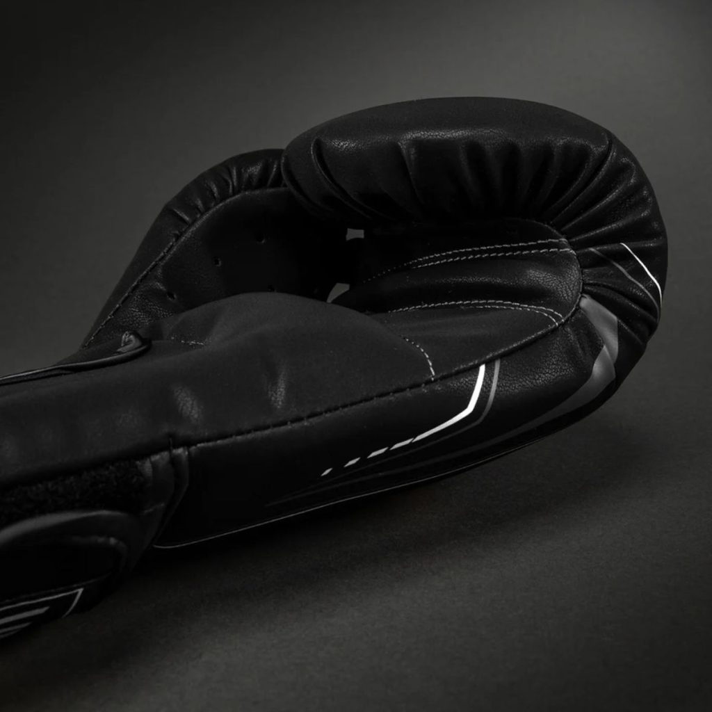 Боксови Ръкавици Venum Streamline Black/White – изглед отстрани