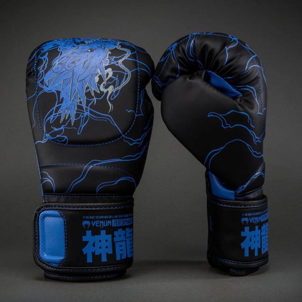Боксови Ръкавици Venum Thunder Dragon Black/Royal Blue – изглед отстрани