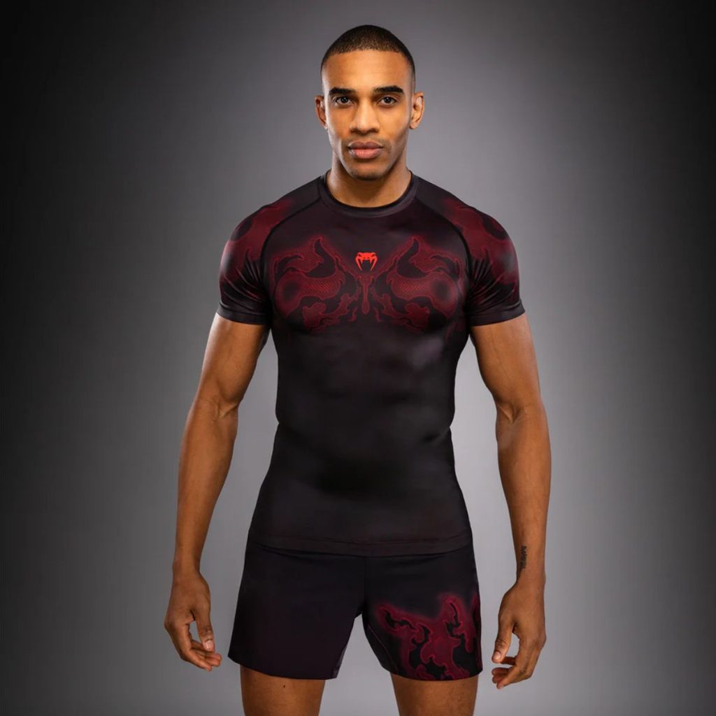Рашгард Venum Spectre Short Sleeve Rashguard Black/Red — преден изглед, VENUM-06307-100