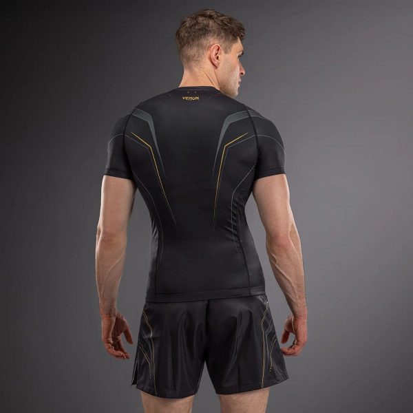 Рашгард Venum Streamline Short Sleeve Rashguard Black/Gold – изглед отзад