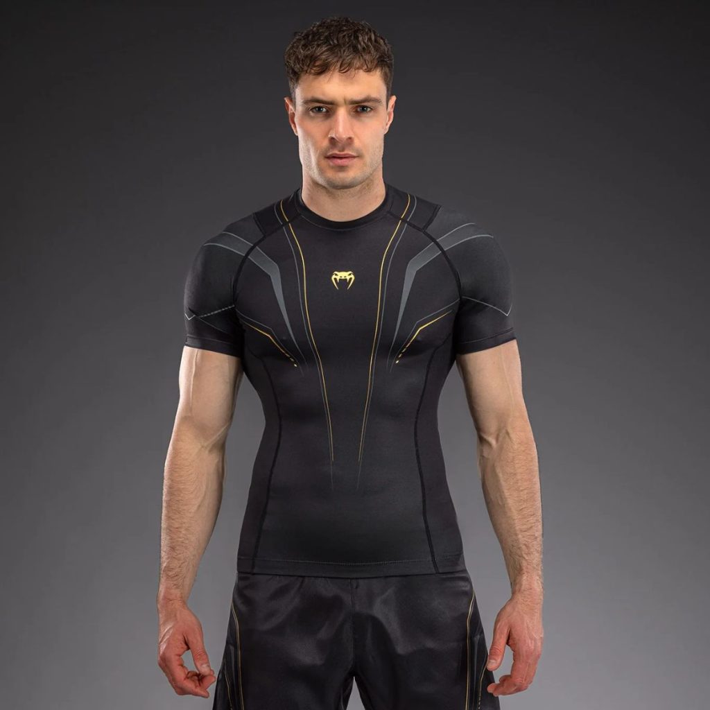 Рашгард Venum Streamline Short Sleeve Rashguard Black/Gold – изглед отпред