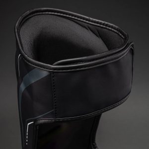 Протектори за Крака Venum Streamline Shin Guards - Black/White - изглед отзад