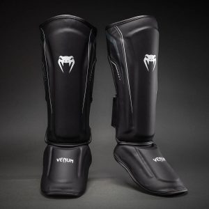 Протектори за Крака Venum Streamline Shin Guards - Black/White - изглед отстрани