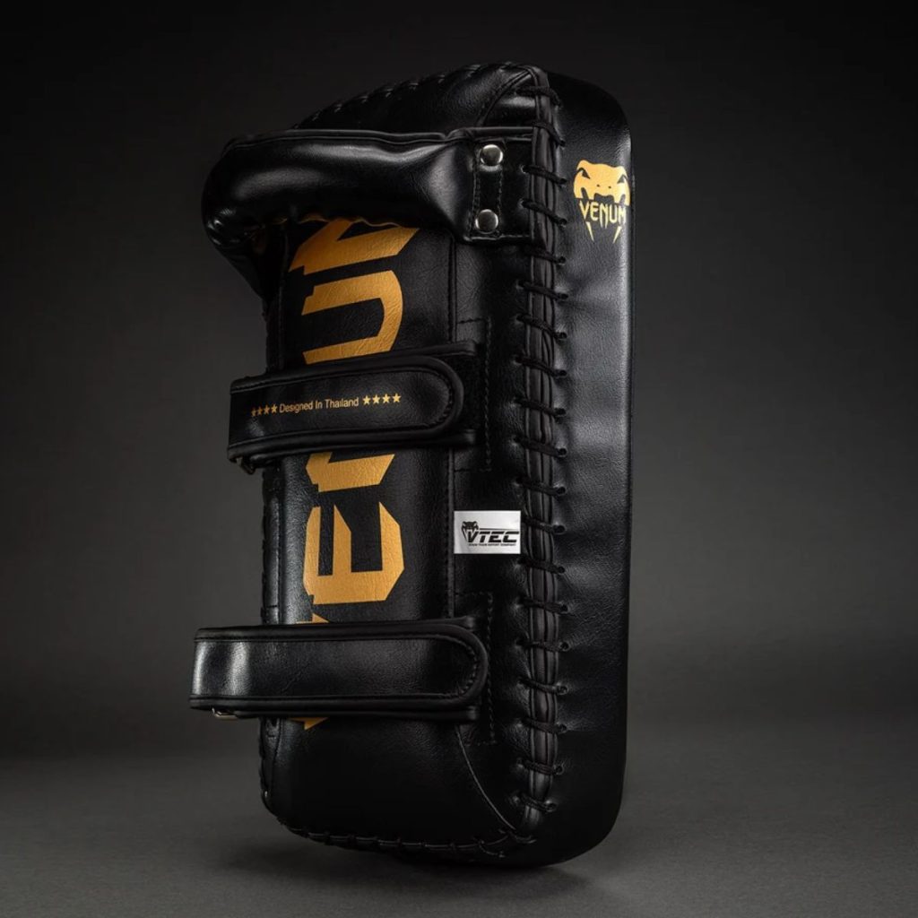 Лапи за кик бокс Venum Giant Kick Pads – подплатени ремъци и подсилени шевове