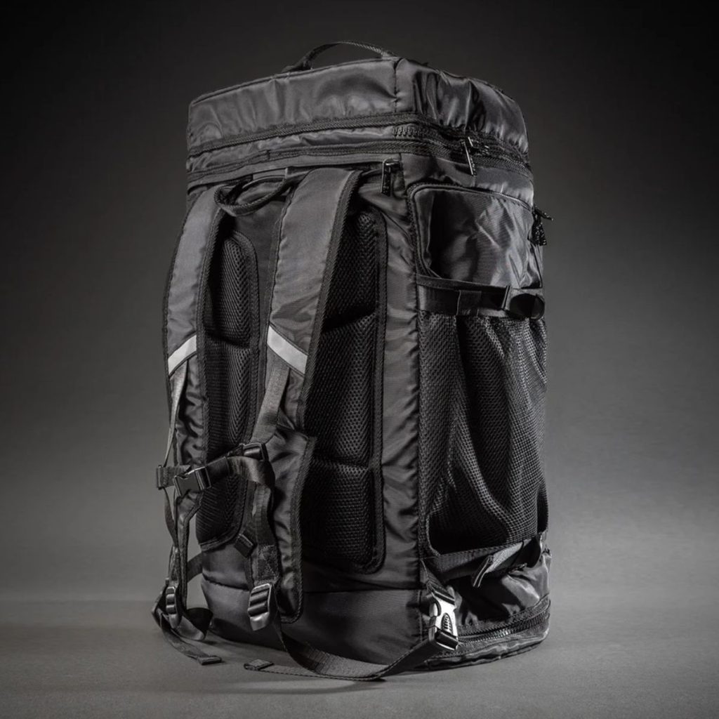 UFC Unity by Venum Authentic Fight Week Gear Bag – Black/White – вътрешен джоб за лаптоп
