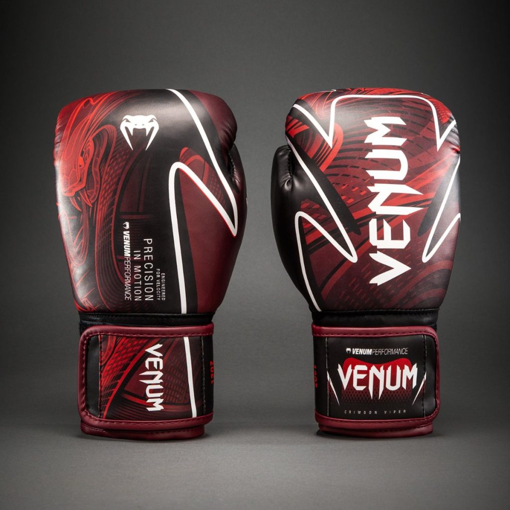 Боксови Ръкавици Venum Crimson Viper 2.0 Impact Black/Red – чифт в перспектива