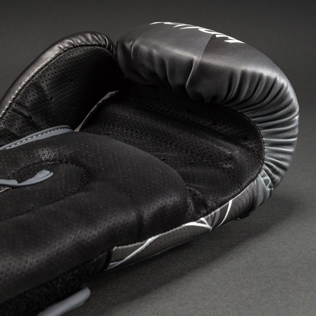 Боксови Ръкавици Venum Crimson Viper 2.0 Impact Black/Grey – длан и палец