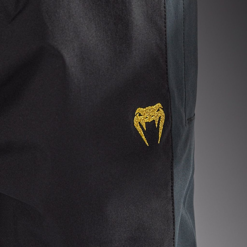 Детско Долнище Venum Vectra Black/Gold – детайл лого