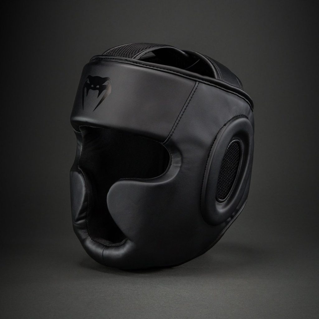 Каска за Бокс Venum Contender 1.5 Black – под ъгъл