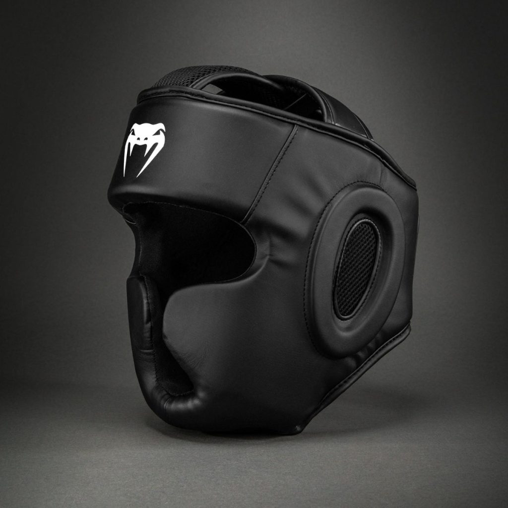 Каска за Бокс Venum Contender 1.5 Black/White – под ъгъл