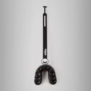 Протектор за зъби Venum Challenger Mouthguard Strap/Strapless Black/Red – отгоре с каишката