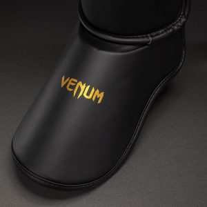 Протектори за Крака Venum Contender 1.5 Black/Gold – детайл стъпало