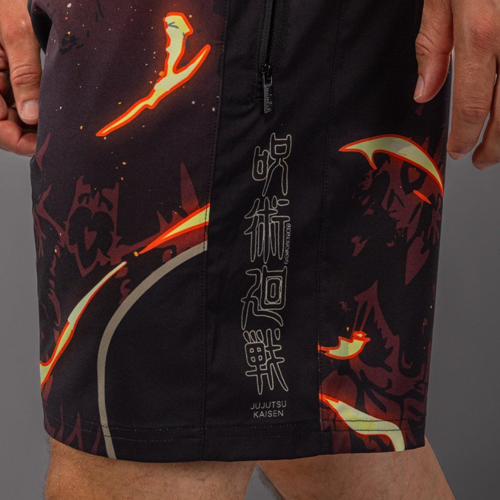 Шорти Jujutsu Kaisen x Venum Sukuna Training Black/Beige – детайл на крачола
