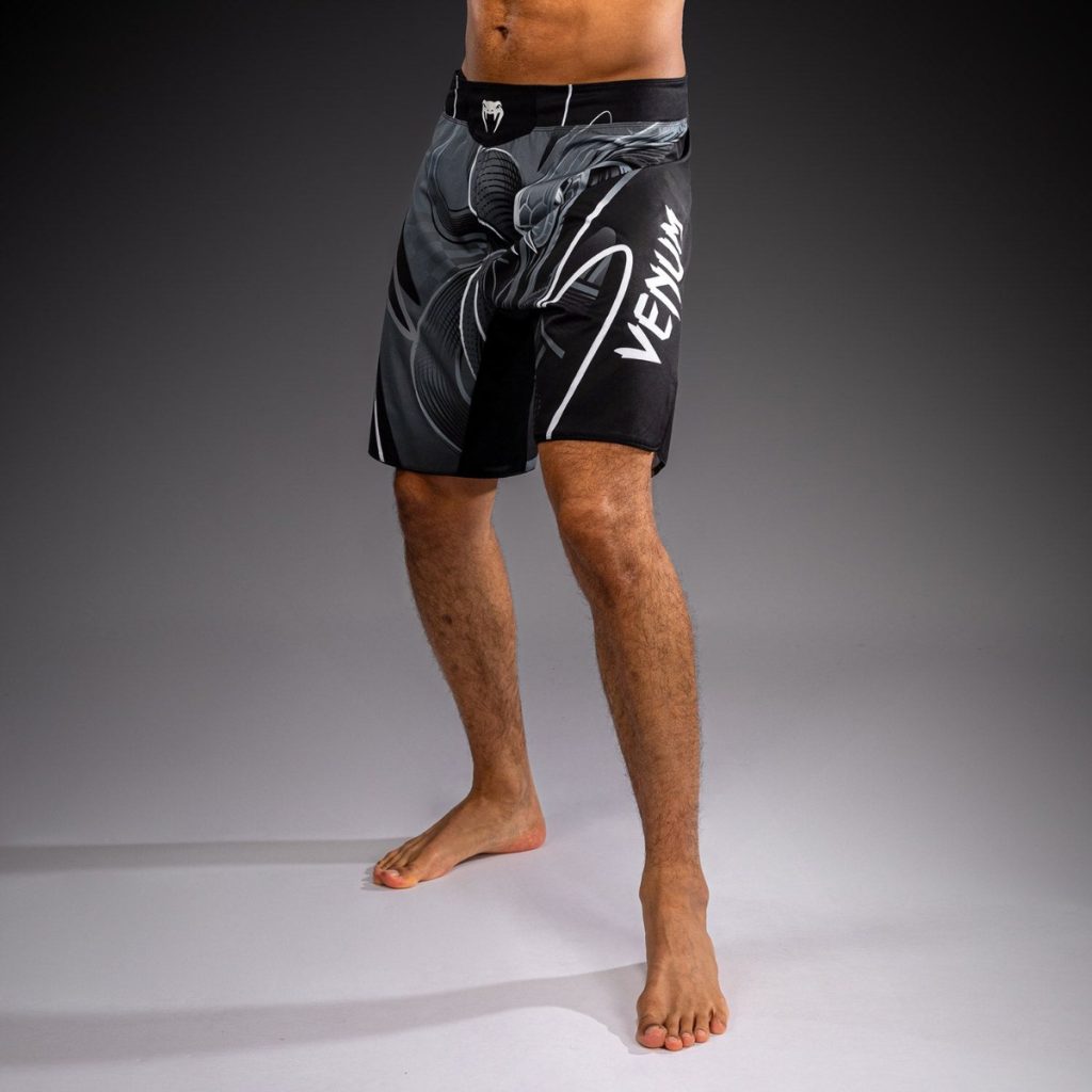 Шорти Venum Crimson Viper 2.0 Fightshorts Black/Grey – в движение