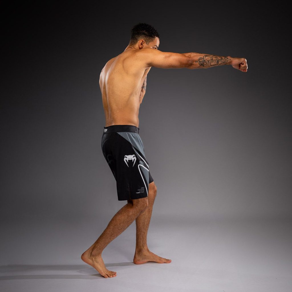 Шорти Venum Crimson Viper 2.0 Fightshorts Black/Grey – при удар