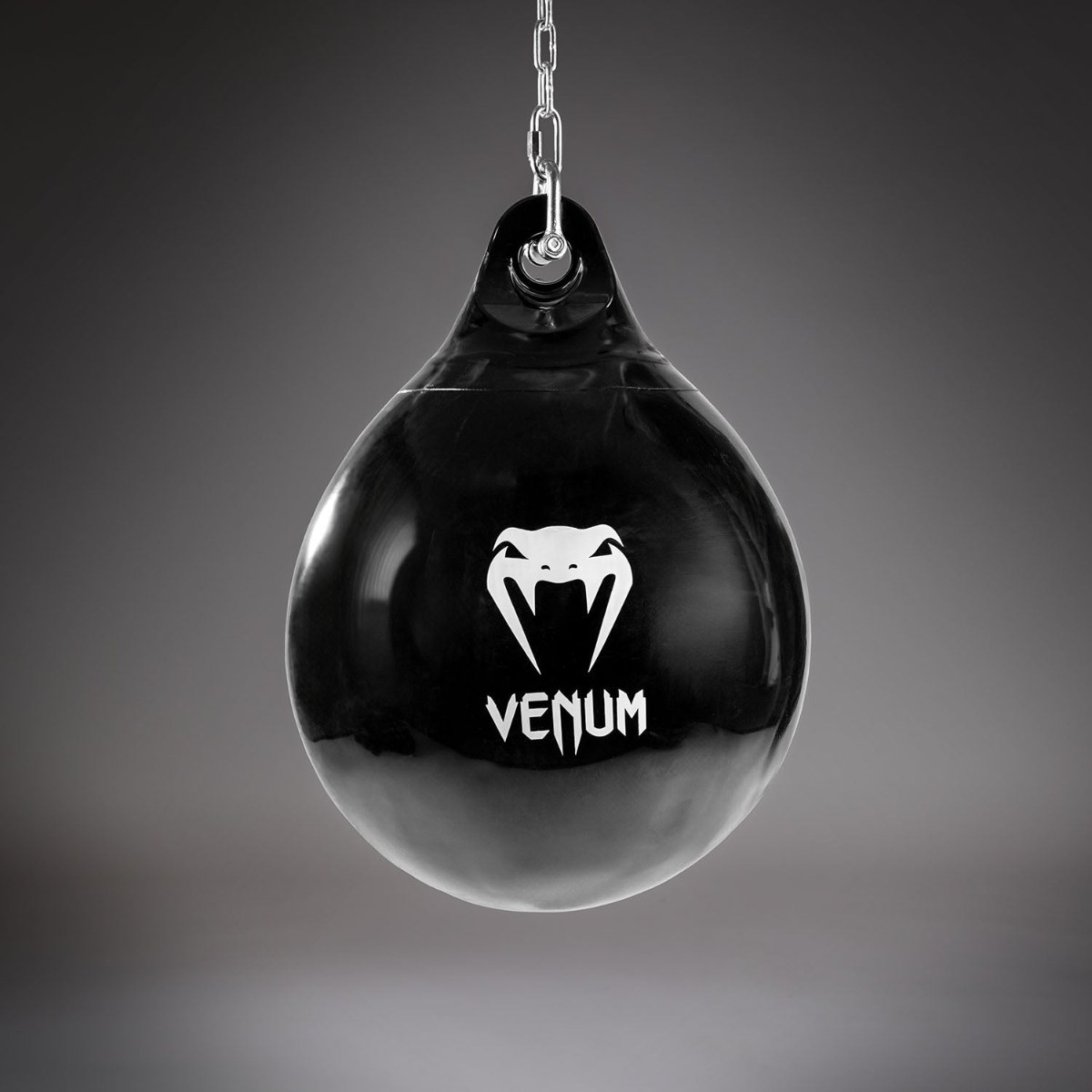 Воден боксов чувал Venum Waterimpact 340 с форма на капка
